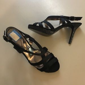 NWT Nina Glitter Peep Toe Heels 10M